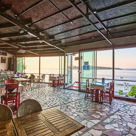 Hayalbaz Butik Karaburun
